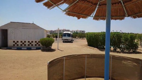 Пляж отеля Royal Lagoons Resort and Aquapark *5 . Hurghada. Egypt.