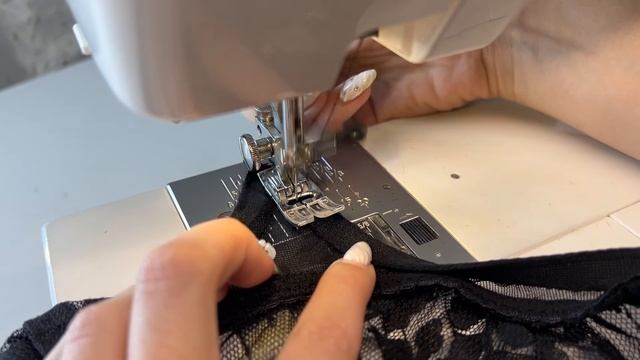 Пошив ХОЛТЕР БРА+ВЫКРОЙКА от underwear lecalo | Мастер-класс по пошиву бандо на каркасах смотреть онлайн