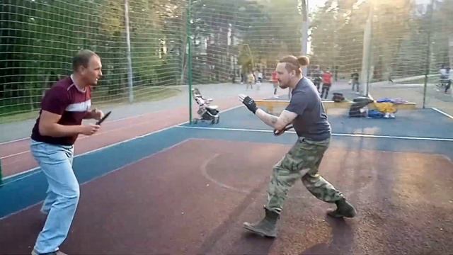 Тренировка по ножевому бою.Русская община Екб смотреть онлайн