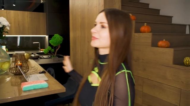 МЫ КУПИЛИ ДОМ! ? Хаус Тур? смотреть онлайн