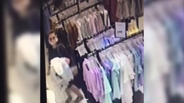 Разыскиваются девушки, обворовавшие магазин в Абакане смотреть онлайн