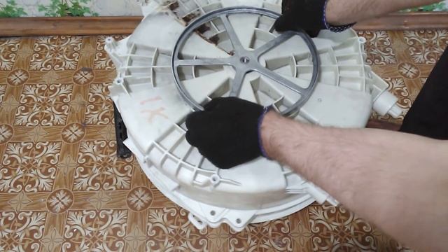 Замена подшипников в стиральной машине Ariston смотреть онлайн