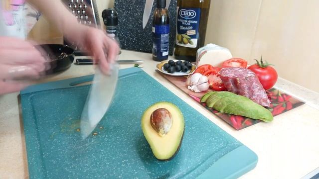 New breakfast! Nectarous sandwich with avocado and Napoli Чиабатта сендвич с авокадо и Наполи смотреть онлайн