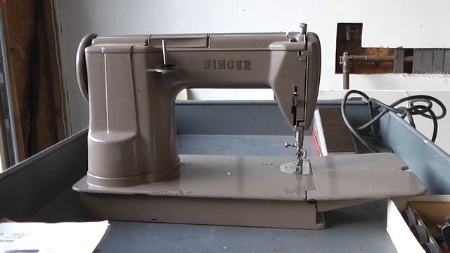 Selling Singer 301A Sewing Machine with grass Case + ZigZagger + Attachments смотреть онлайн