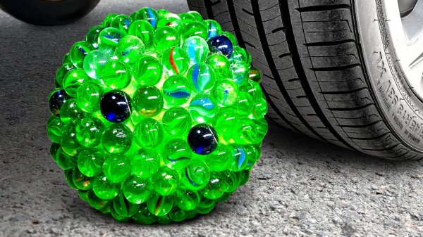 Машина Давит Предметы под Колесом АСМР МАШИНА