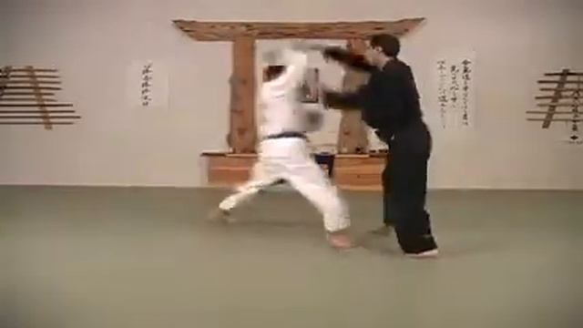 от удара сверху рычаг локтя с переходом на рычаг кисти узлом смотреть онлайн