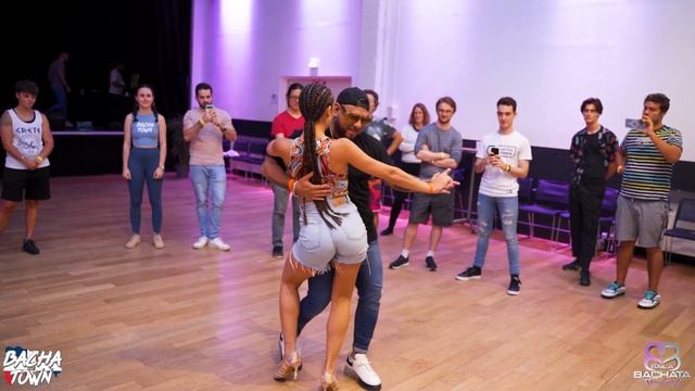Carlos & Idaira / Anitta - Envolver / Baila Bachata Festival 2022 смотреть онлайн