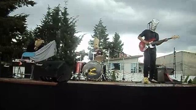 Simple Pleasures - Abo Mando Pixel Caos (Henry Homesweet Cover) смотреть онлайн