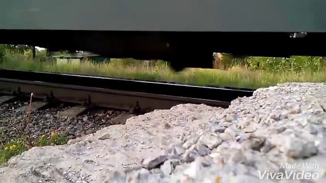 ЖЕСТЬ ПОЕЗД РАЗОРВАЛ ПЛАНШЕТ смотреть онлайн