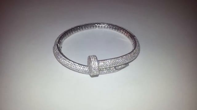 Браслет гвоздь усыпаный камнями в стиле Cartier смотреть онлайн