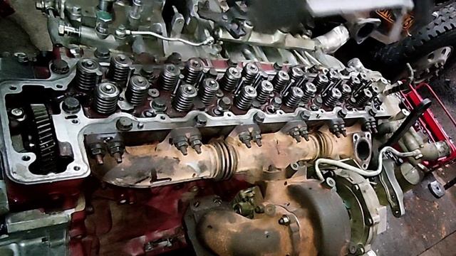 reparación HIno 500 J08E смотреть онлайн