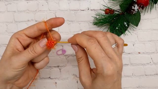 Снеговик или Домовенок спицами. Интерьерная кукла. Мастер класс.Часть 7. Нос " Морковка" смотреть онлайн