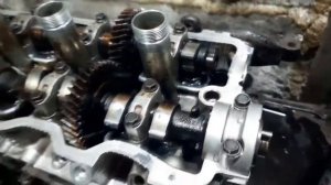 Почему распредвалы не вращаются