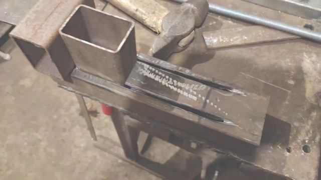 Пчеловодство самоделки.Столярка пчеловода.Как сделать простые тиски своими руками. #Тиски #Самоделк смотреть онлайн