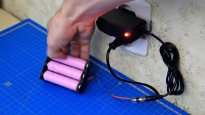? Аккумулятор 3S Li-ion 18650 c BMS, СБОРКА и ЗАРЯДКА от сети 220В