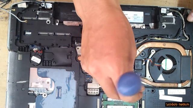 Dell Latitude E6520 Disassembly and fan cleaning Laptop repair смотреть онлайн
