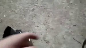 как открутить  гайку на болгарки, если её заклинило!?