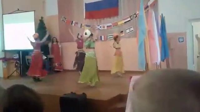 Индийский танец (4а класс) смотреть онлайн