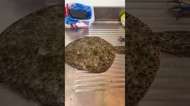 Лайфхак. Как правильно переворачивать рыбу.