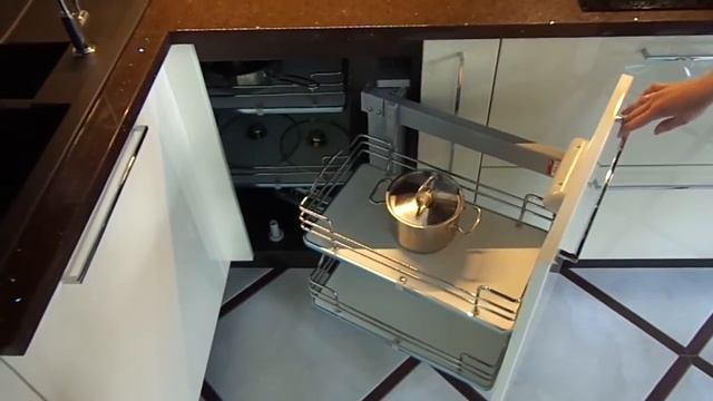 Механизм для углового ящика Dynamic Corner смотреть онлайн