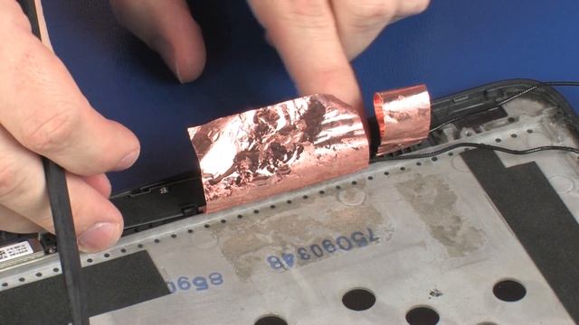 Replace the Wireless Antenna Cables | HP ZBook 15 G3 Mobile Workstation | HP Support смотреть онлайн