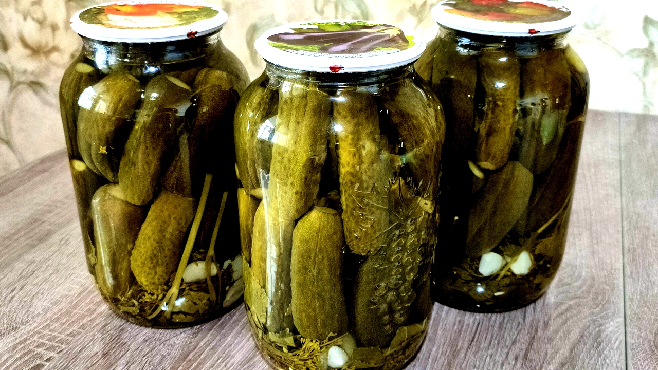 МАРИНОВАННЫЕ ОГУРЦЫ🥒КОНСЕРВИРОВАННЫЕ В БАНКАХ!🥒Ольгины Рецепты. смотреть онлайн