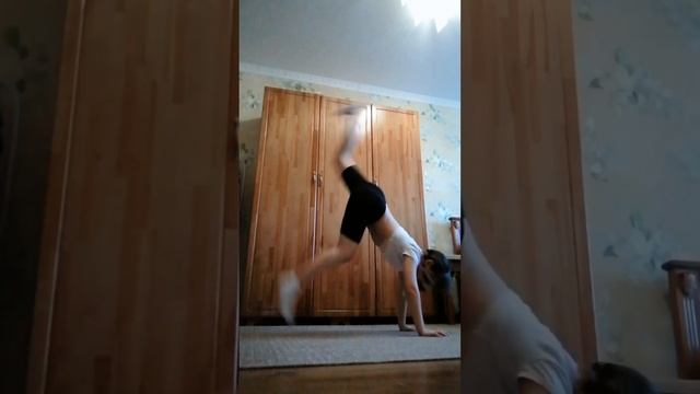 учимся делать колесо ❤️ смотреть онлайн