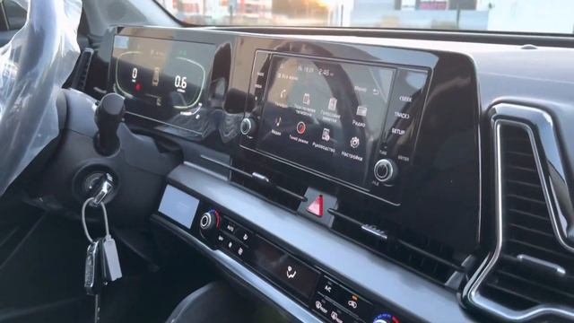 Kia Sportage 2022 2.0 мотор, передний привод, комплектация комфорт плюс на гарантии, из Кахастана. смотреть онлайн