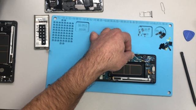 Samsung Galaxy Note 8 замена дисплея / Samsung Galaxy Note 8 replacement screen смотреть онлайн