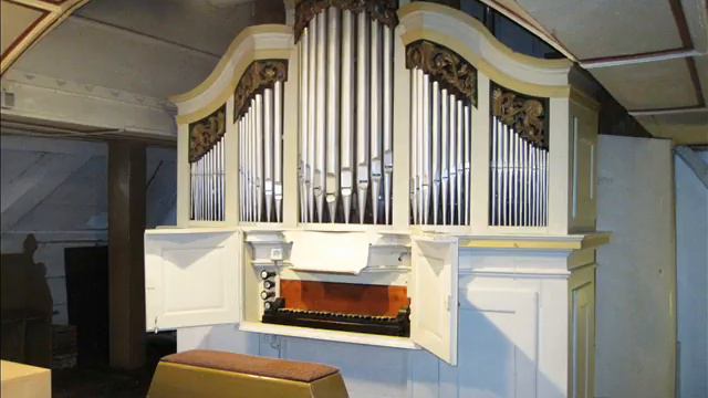 Johann Michael Bach (1648-1694): Der du bist drei in Einigkeit смотреть онлайн