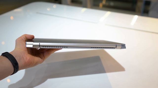 Porsche Design Acer Book RS im ersten Hands-On & Ersteindruck смотреть онлайн
