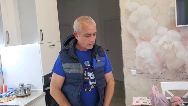 Съездил на рынок ! Купил вещи и горелку ! Как быть зимой? смотреть онлайн