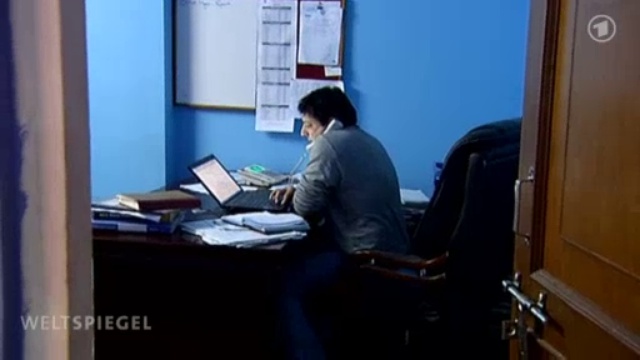 Nepal / Katar: Zum Arbeiten in die Hölle смотреть онлайн