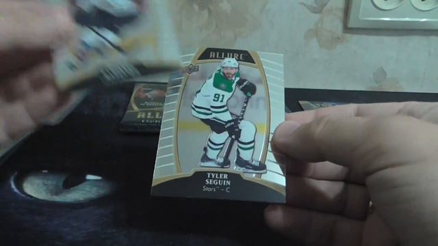 201920 Upper Deck Allure Hockey Hobby Box смотреть онлайн