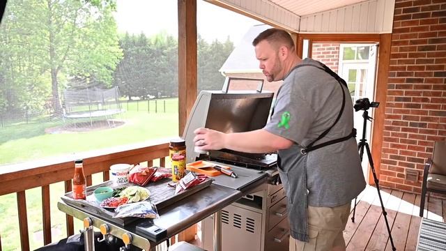 Walking Tacos on the Blackstone Griddle смотреть онлайн