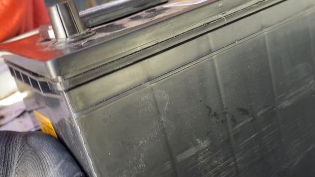 How To Install A New Battery ( Infinity QX56) смотреть онлайн