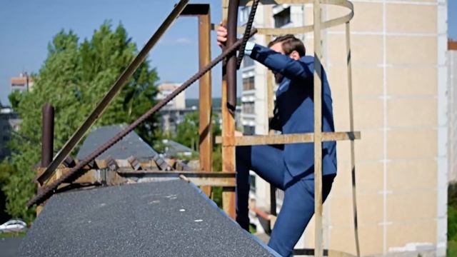 Максим Гладков - МАЯКОВСКИЙ смотреть онлайн