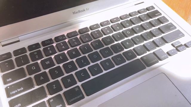 The Diaries Of Angel | IS APPLE MACBOOK AIR OS-X STILL WORKING IN 2022? смотреть онлайн