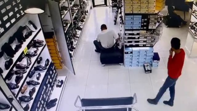 Помогите найти Вора... смотреть онлайн