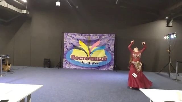 Фиалковская София// Эстрадная песня// "Восточный экспресс 2021" смотреть онлайн