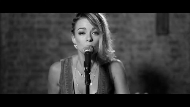 Jade Holland - Give In To Me смотреть онлайн