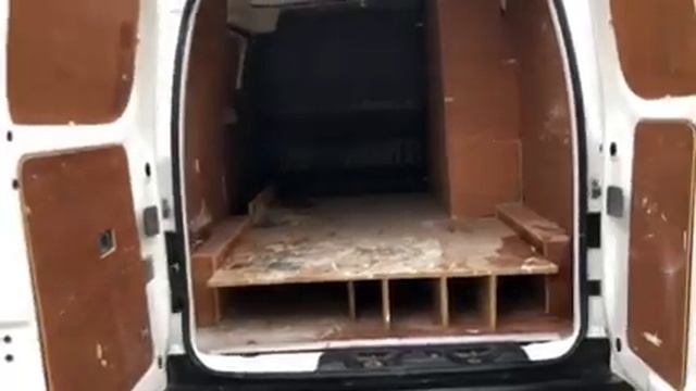 Nissan NV200 смотреть онлайн