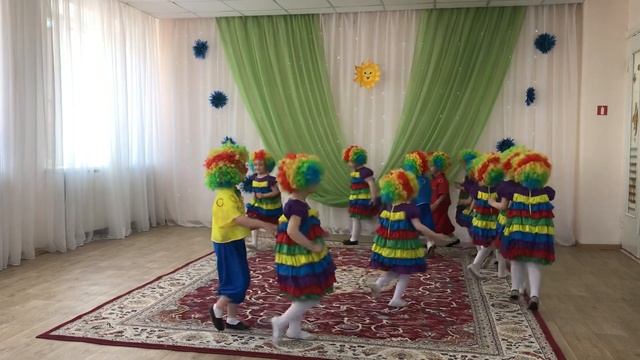 Танец «В каждом маленьком ребёнке» смотреть онлайн