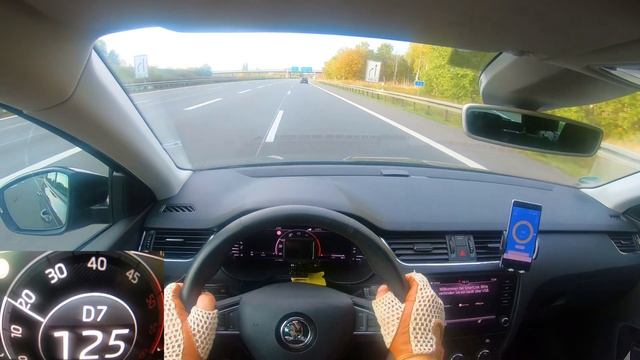 ? Skoda Octavia Combi 1.6 TDI DSG | Top Speed German Autobahn | 4k