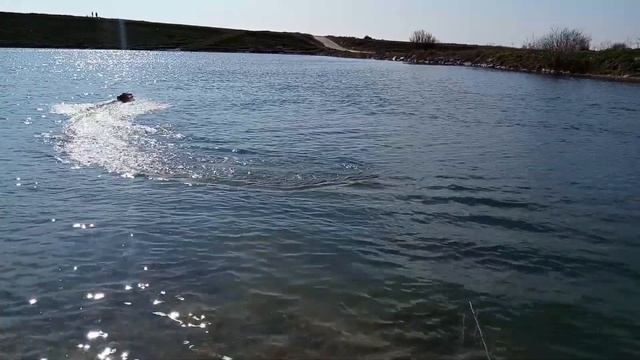 Новая версия прикормочного кораблика для рыбалки Runferry Моно (не путать с Camarad) скоро обзор смотреть онлайн