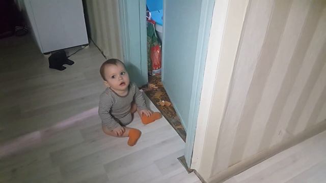 Кирочка ноет около туалета 20 марта 2017 смотреть онлайн