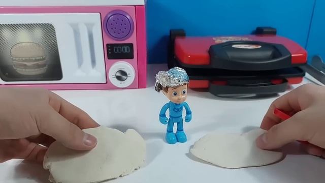 Pijamaskeliler Yeni Mutfak Düzeni Pizza Tost смотреть онлайн