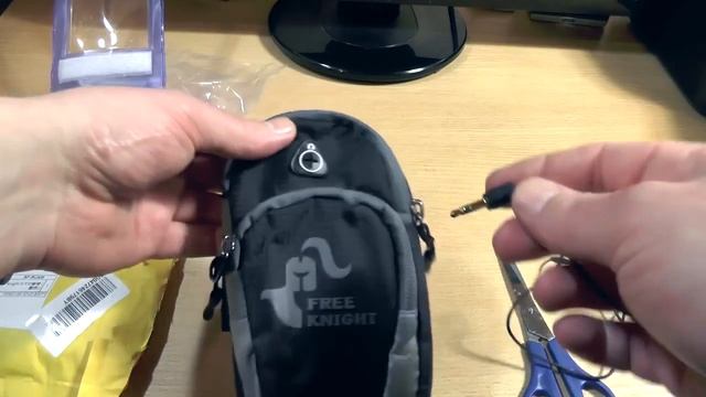 Наплечная сумочка для телефона и документов. Распаковка смотреть онлайн