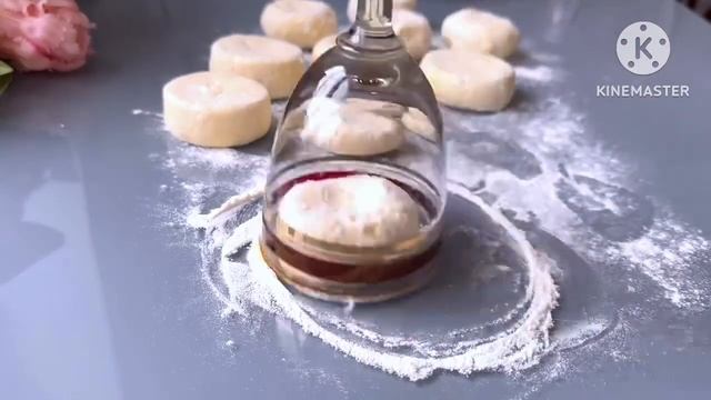 Если дома есть ТВОРОГ готовлю на Завтрак эту Вкуснятину вместо Сырников. Проще и быстрее смотреть онлайн