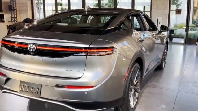 Toyota Crown 2023 Walkaround - Full Interior and Exterior 1080p смотреть онлайн